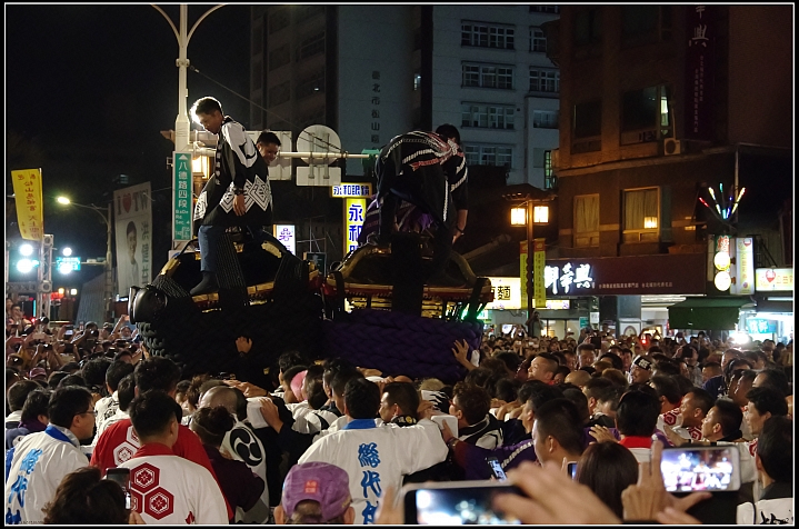 撞神轎