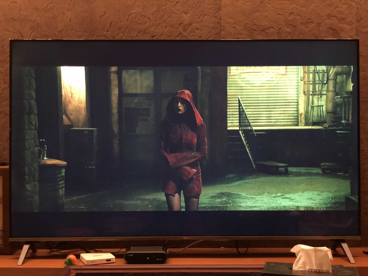 LG UM7300/UM7500/UM7600 漏光/MURA 問題