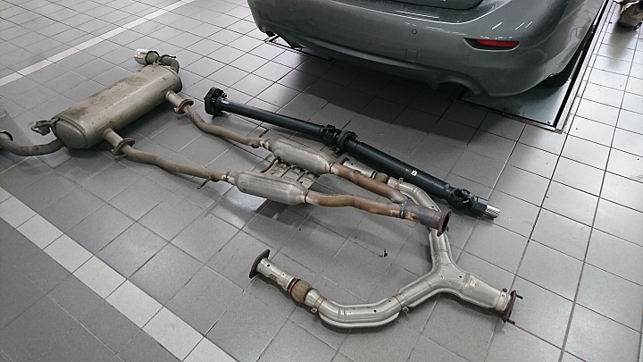 [修車分享] Q50S Hybrid 變速箱漏油