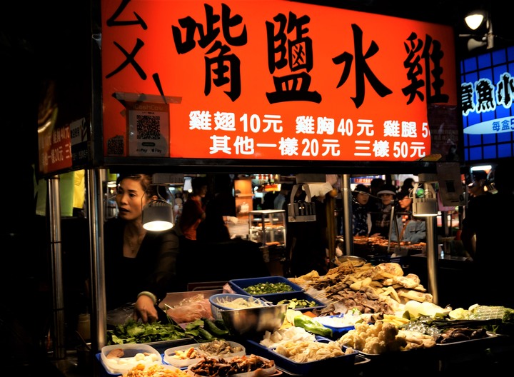 〔美食新語〕艋舺夜市10元美食傳奇