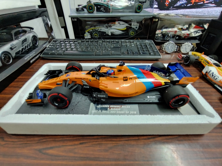 [開箱]MINICHAMPS 1/18 McLaren MCL33 F.ALONSO L.E. 518 pcs.