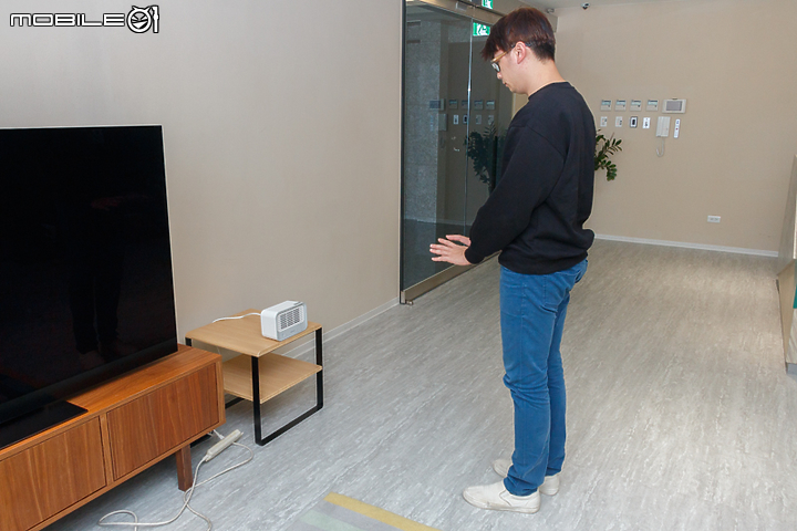 艾美特人體感知陶瓷電暖器 安全實用的個人小暖爐