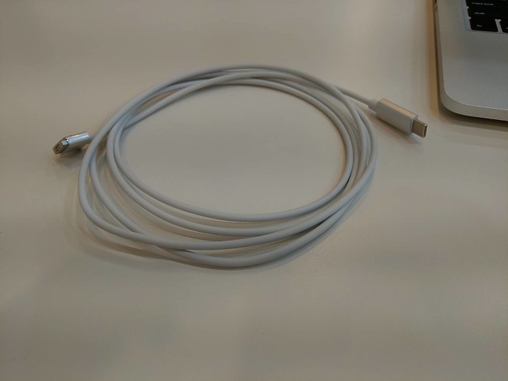 點我看大圖 Macbook 充電器分享