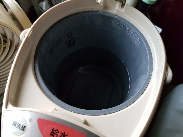 即淨 極省 級便利 ｜ 賀眾超效瞬淨冷熱飲水機 (UV-6702)