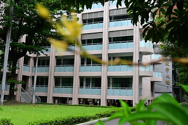 Z7+14-30mm F4.0 S實拍600多人大合照：高雄女中77級78級畢業30重聚