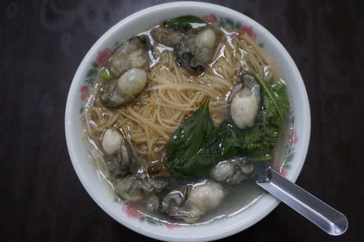 〔美食新語〕麵麵屹立說龍山寺附近13家蚵仔麵