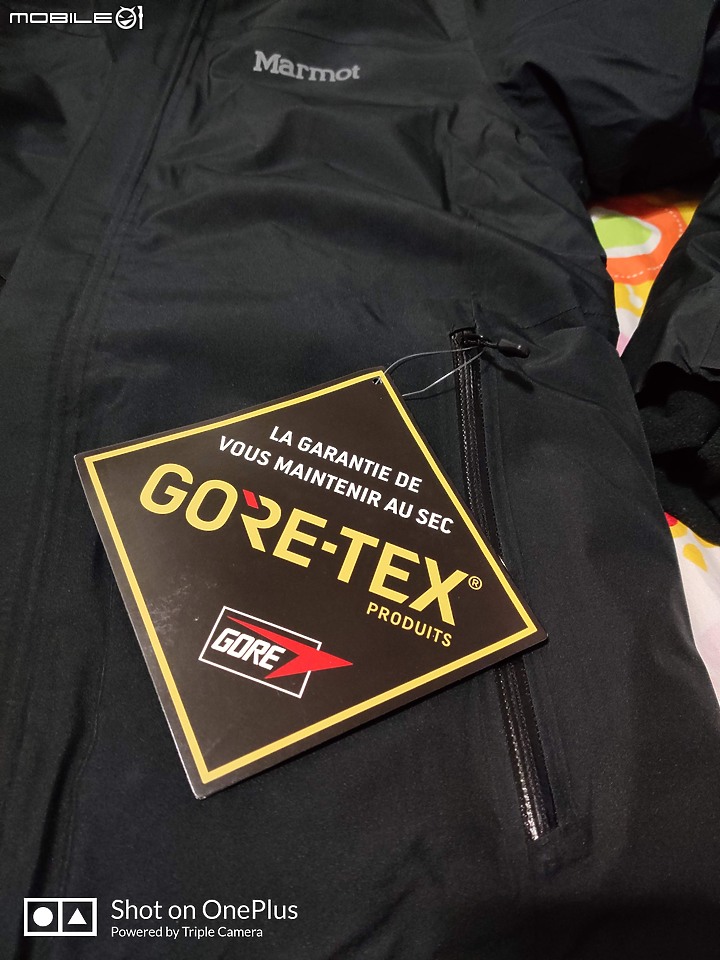 點我看大圖 【開箱】Marmot Gore-tex化纖外套