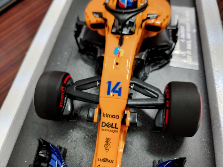 [開箱]MINICHAMPS 1/18 McLaren MCL33 F.ALONSO L.E. 518 pcs.