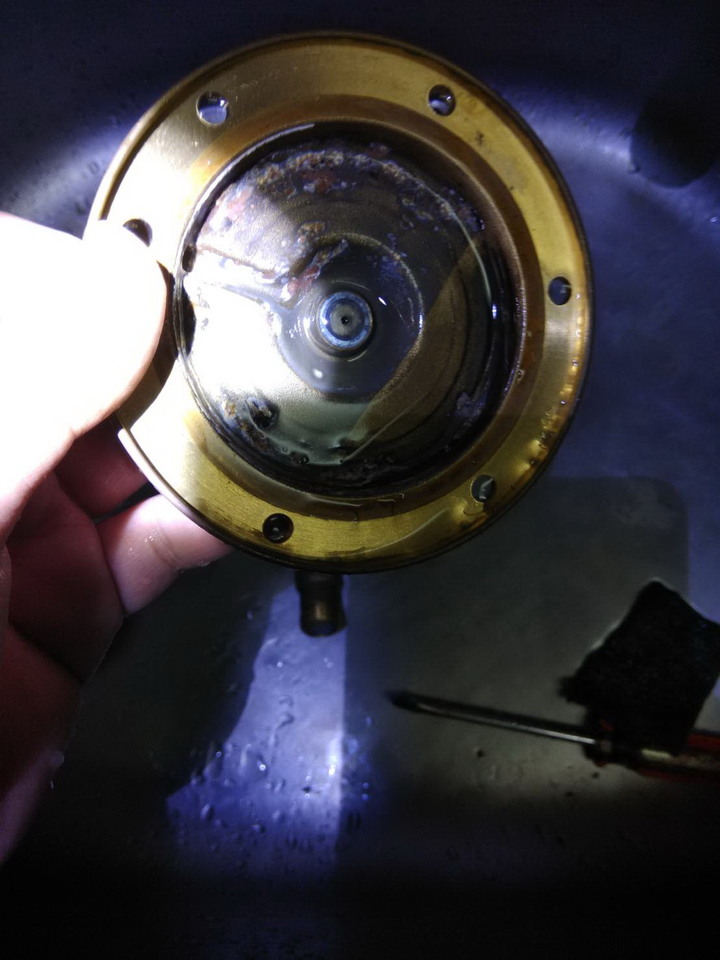 熱水器水盤皮沒破oring漏水?