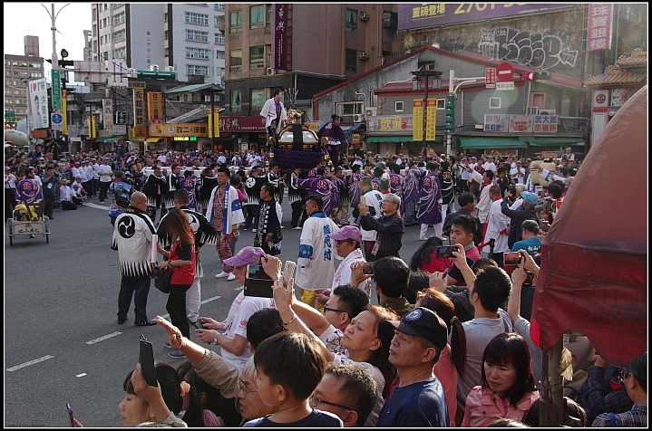撞神轎