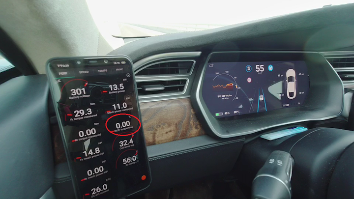 《Model S》時速97kph以上為前驅，以下為後驅 (Raven改款前)