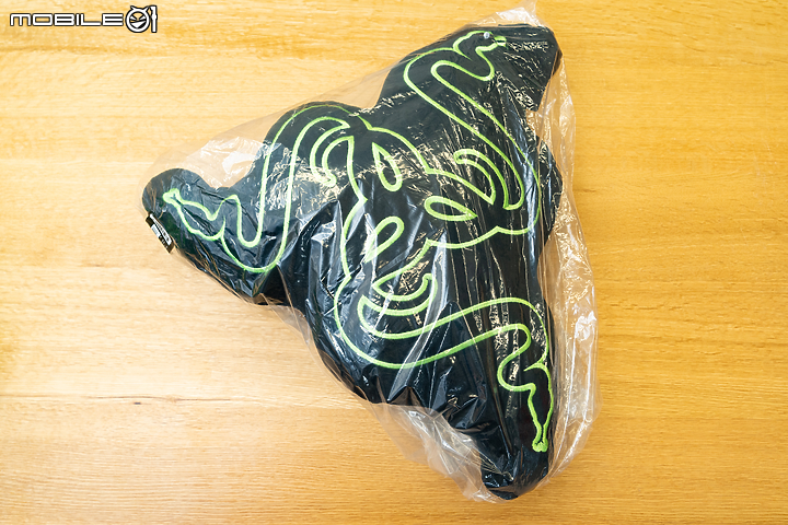 Razer Blade Stealth 13 輕薄電競的全新定義！