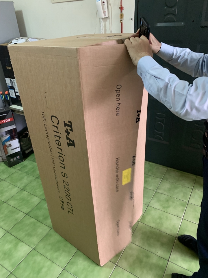分享：t+a喇叭2200配naim主機