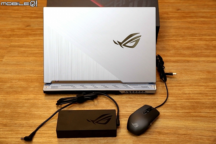 點我看大圖 地方媽媽最愛的ROG Strix G 冰河藍