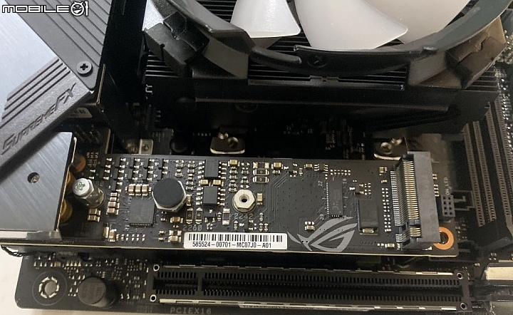 [開箱] 快睿 C7 完全版 C7G 石墨稀 ROG STRIX X570 I GAMING 開箱