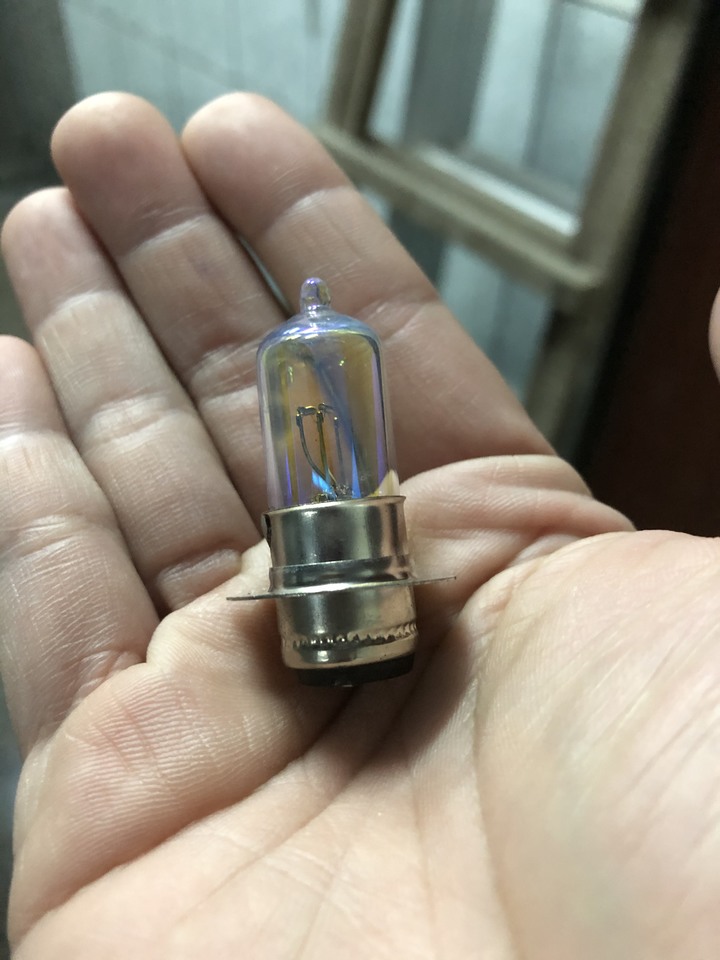 豪邁如意大燈閃爍疑問