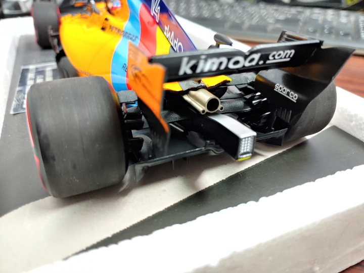 [開箱]MINICHAMPS 1/18 McLaren MCL33 F.ALONSO L.E. 518 pcs.