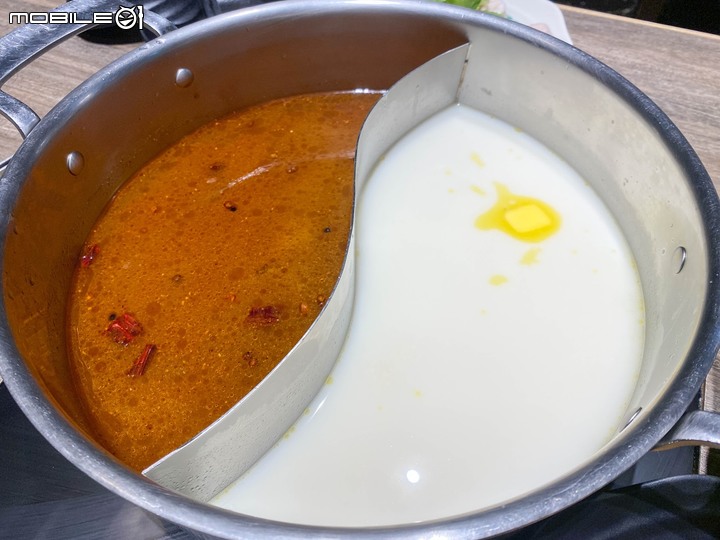 【台中火鍋吃到飽】台中三井outlet美食推薦！「但馬屋」火鍋吃到飽、頂級日本牛放題（附菜單）
