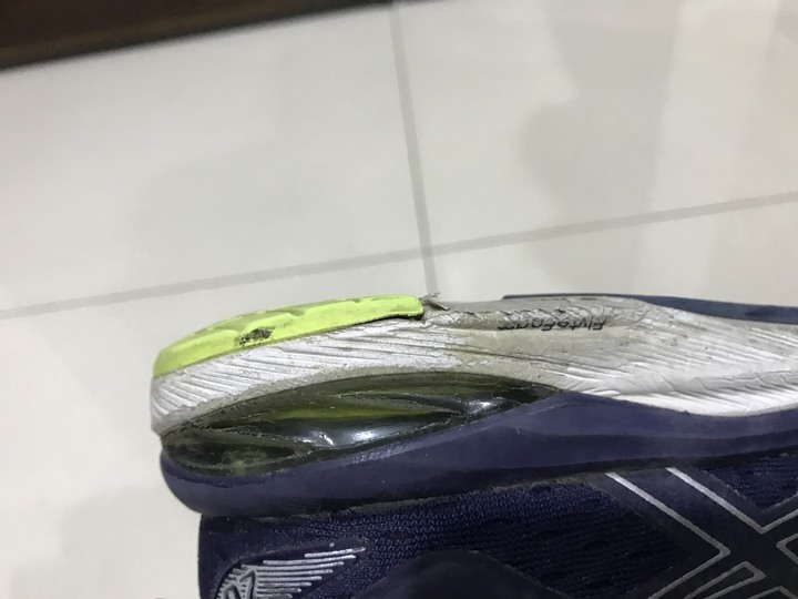 買 亞瑟士 ? 看看我的遭遇!