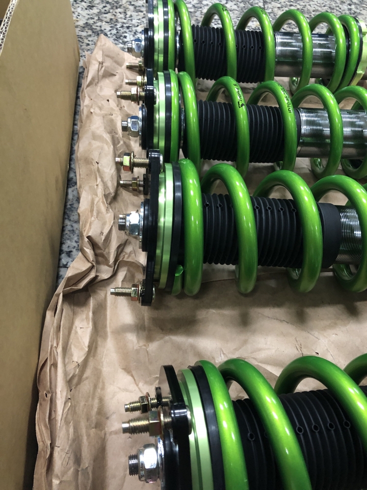 油電Q50s Triple S避震器開箱文