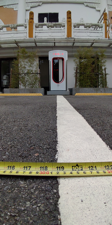 《TESLA知識家 #11.2》超充停車格寬度統計