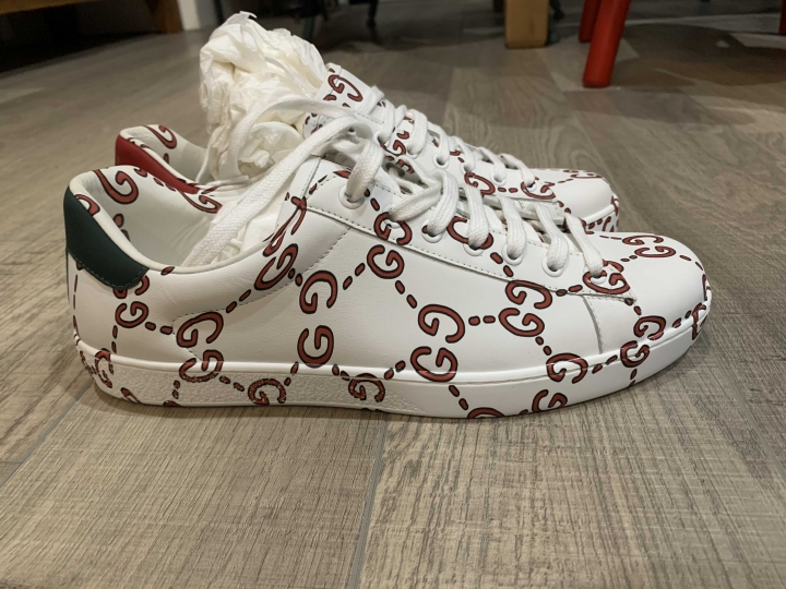 「開箱」GUCCI GG花紋小白鞋 + GUCCI logo 運動褲