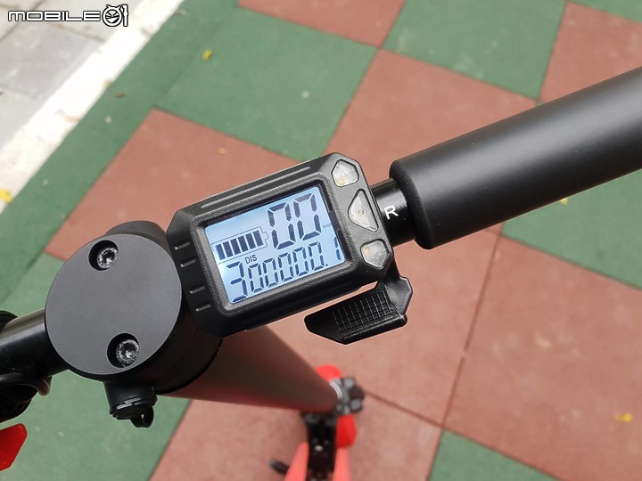 分享一下前陣子入手的電動滑板車 G3X~~