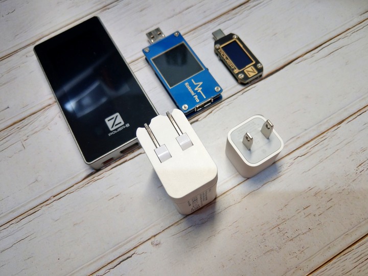 支援 IPHONE 11 PD 充電器 & 行動電源開箱