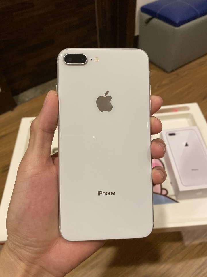 滿滿信仰Iphone11ProMax「夜幕綠」新入手開箱😊😊😊