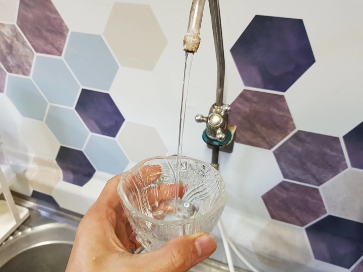 即淨 極省 級便利 ｜ 賀眾超效瞬淨冷熱飲水機 (UV-6702)