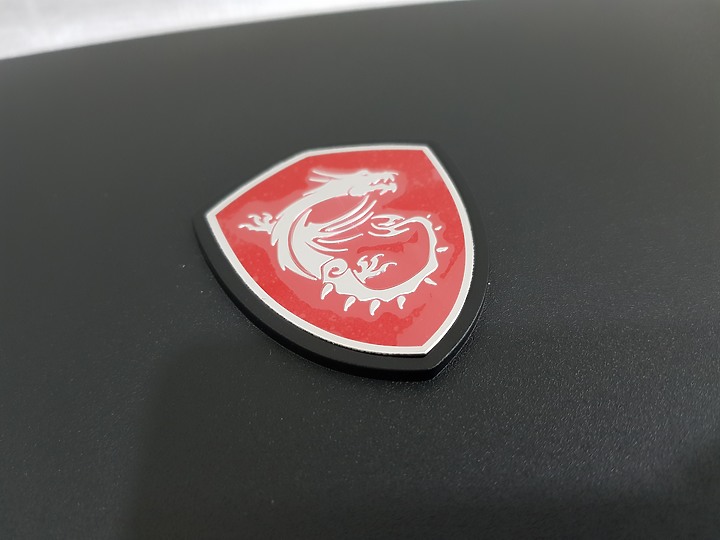 【小宅開箱】MSI Optix MAG271R 便宜的 165Hz 1ms 的電競螢幕 不專業開箱