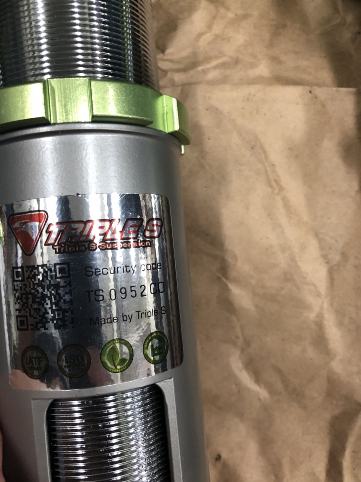 油電Q50s Triple S避震器開箱文