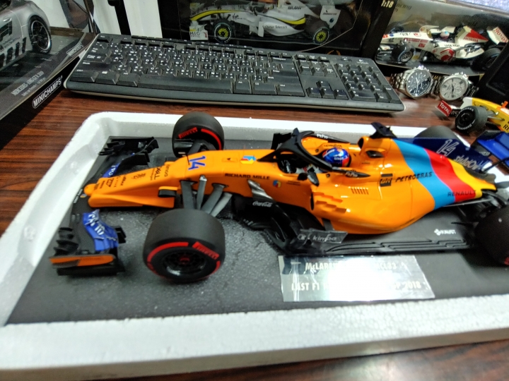 [開箱]MINICHAMPS 1/18 McLaren MCL33 F.ALONSO L.E. 518 pcs.