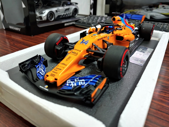 [開箱]MINICHAMPS 1/18 McLaren MCL33 F.ALONSO L.E. 518 pcs.