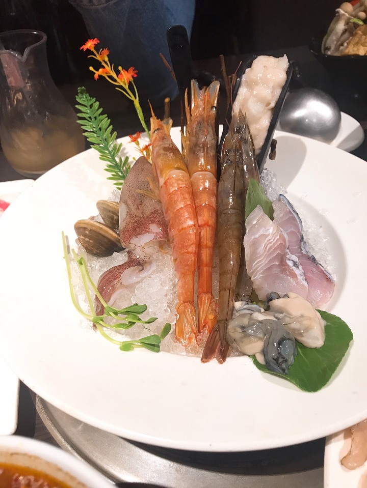 點我看大圖 分享~好吃又好拍的肉老大頂級肉品涮涮鍋