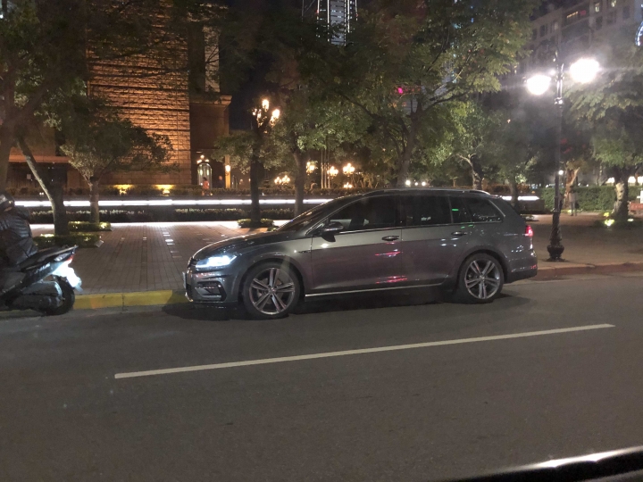 要買golf7.5 Variant 還是等8代 golf