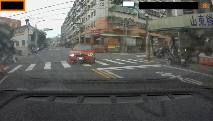 車碰車(對方號誌閃紅燈), 我方次因 : 未"充分"注意前方路口狀況, 30%肇責合理嗎?