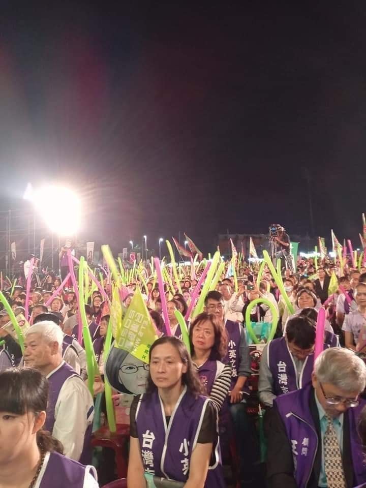 一張照片看出民心與勝敗
