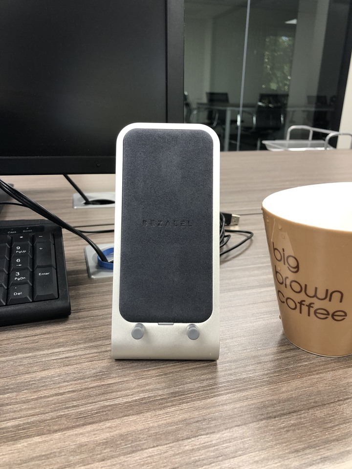 Bezalel 倍加能 Altair 無線充電立座
