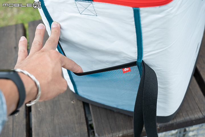 QUECHUA ICE FRESH COMPACT 26L 自動充氣保冷箱簡單介紹