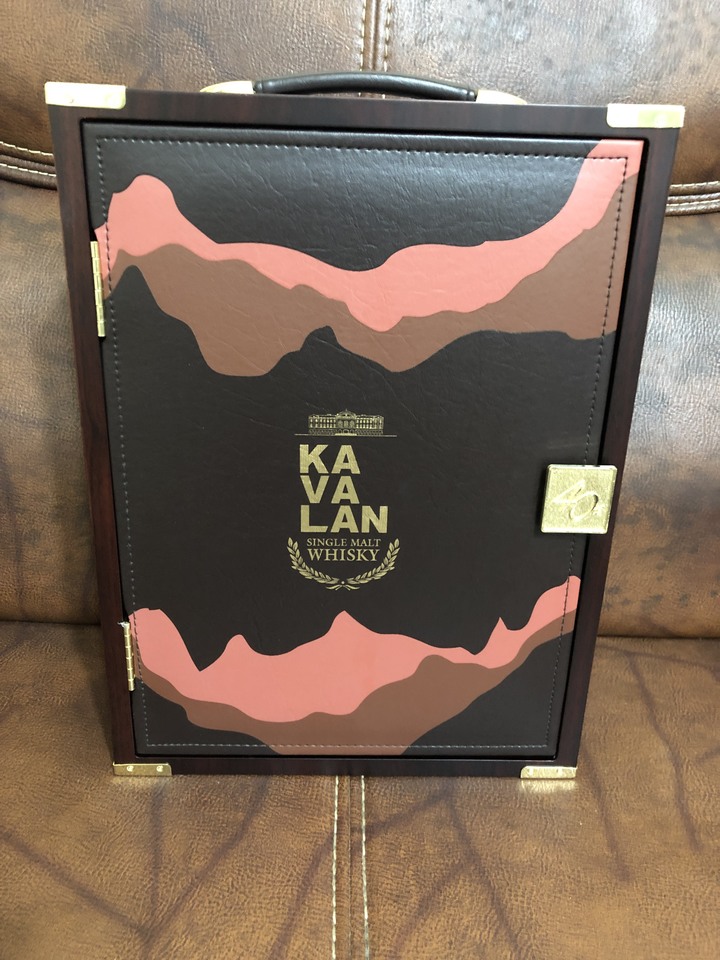 《KAVALAN》金車40周年紀念-法國頂級葡萄酒桶單一麥芽威士忌