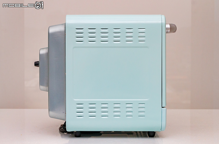 艾美特 KTF-12020 微電腦蒸氣旋風大烤箱 輕鬆料理更方便！