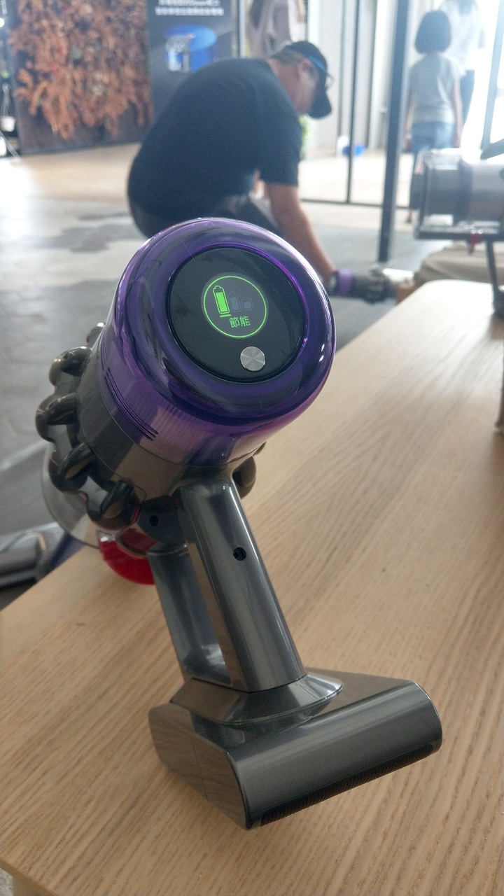 【Mobile01 & Dyson 之吸塵器達人養成班 - 台中場】一起變成 Dyson 傳教士吧!!! (附福利社)
