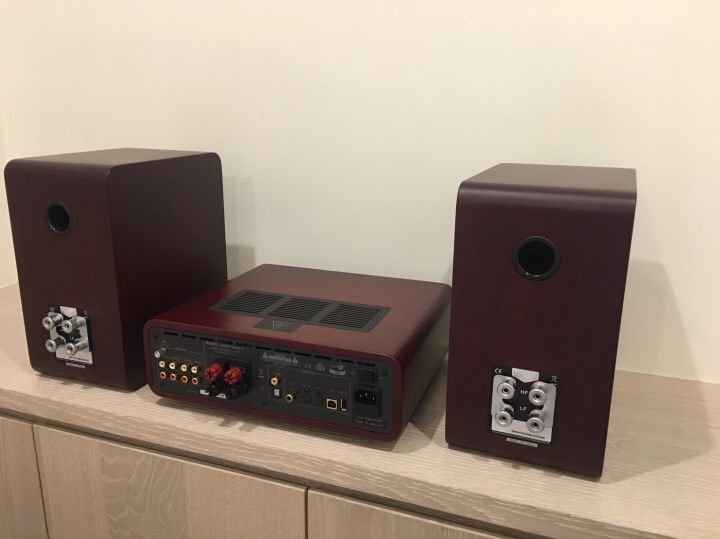 ［開箱］英國 QUAD Vena II 綜合擴大機& QUAD S1 書架喇叭－典雅英倫美聲