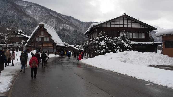 雪之合掌村 巴士線上預約與IG景點地圖/消失中的童話世界