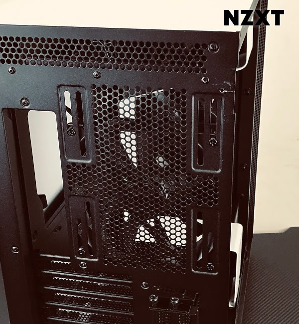 NZXT H710i幹「大」事,美型機殼也搞數位控制!