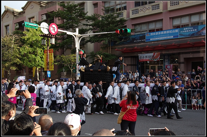 撞神轎