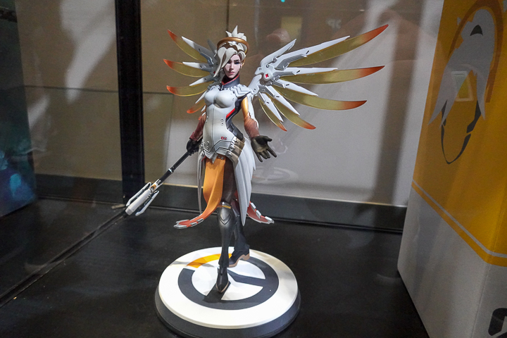 【Bz19】逛逛 BlizzCon 2019 會場周邊，瞧瞧有什麼厲害的紀念商品！