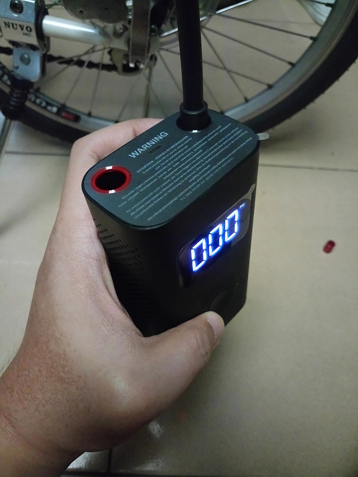 [快速開箱] 雙11購物節 小米電動打氣機當日到貨!