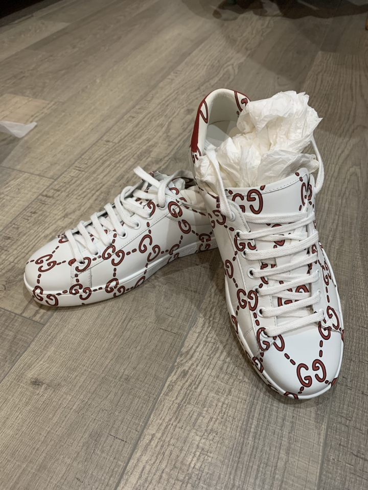 「開箱」GUCCI GG花紋小白鞋 + GUCCI logo 運動褲